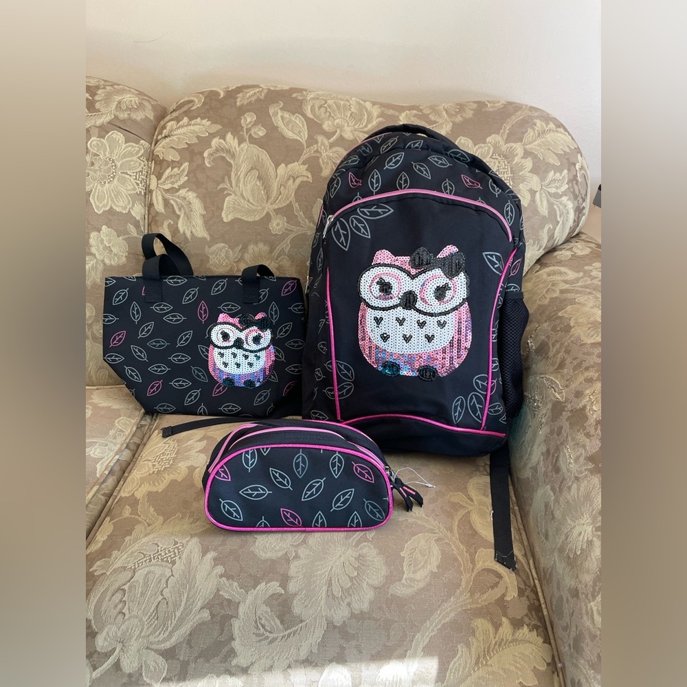 Kids backpack lunch bag and pencil case set. Bentley owl glitter.